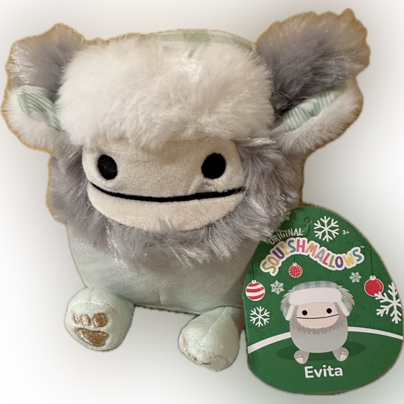 NWT 👣Evita 5 Squishmallow Bigfoot Christmas - Picture 6 of 6